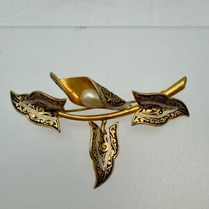 Vintage Damascene Cala Lily Brooch